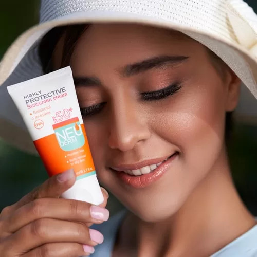 ضدآفتاب رنگی نئودرم | پوست چرب